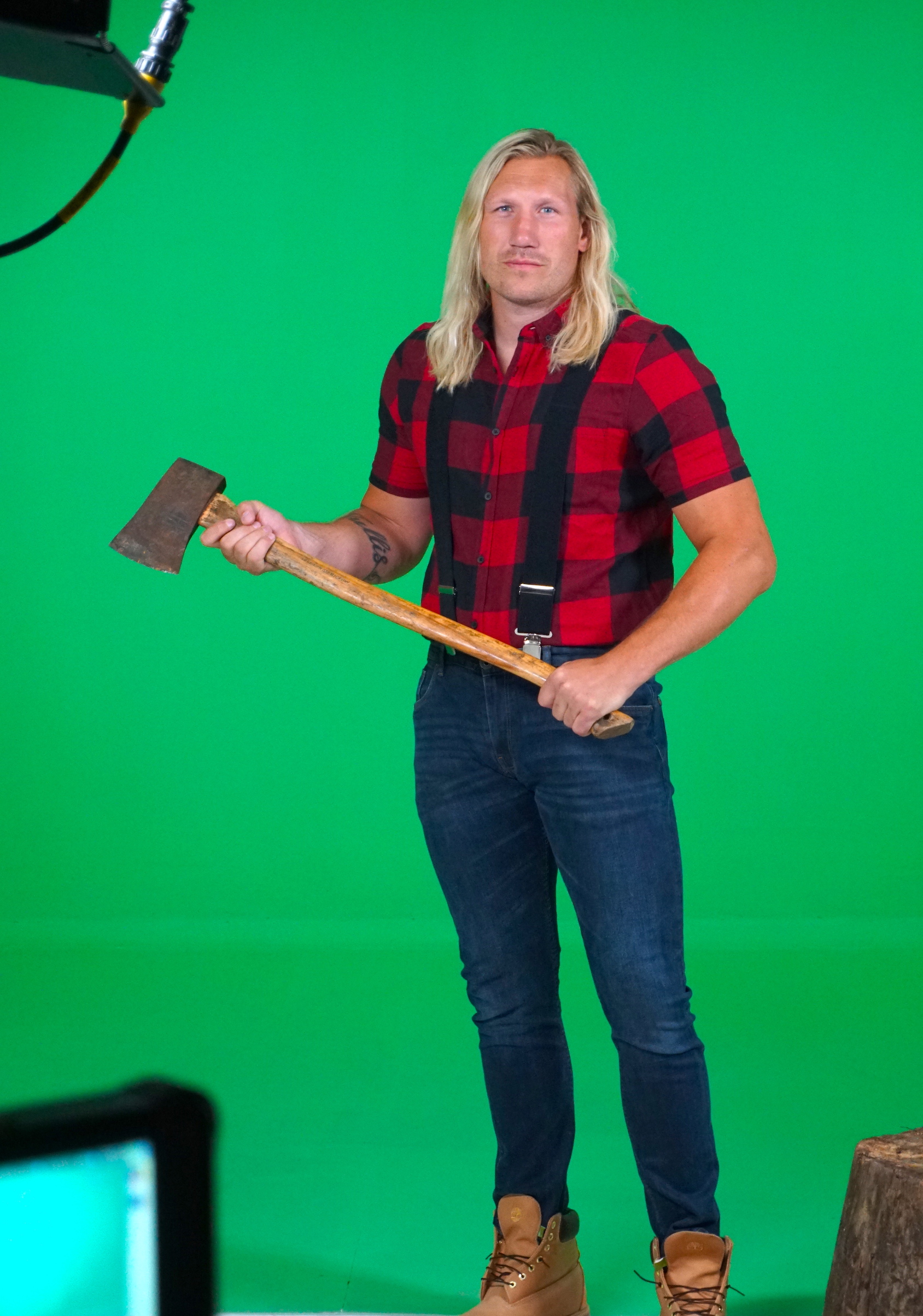 Eorl Crabtree Green Screen Music Video Huddersfield